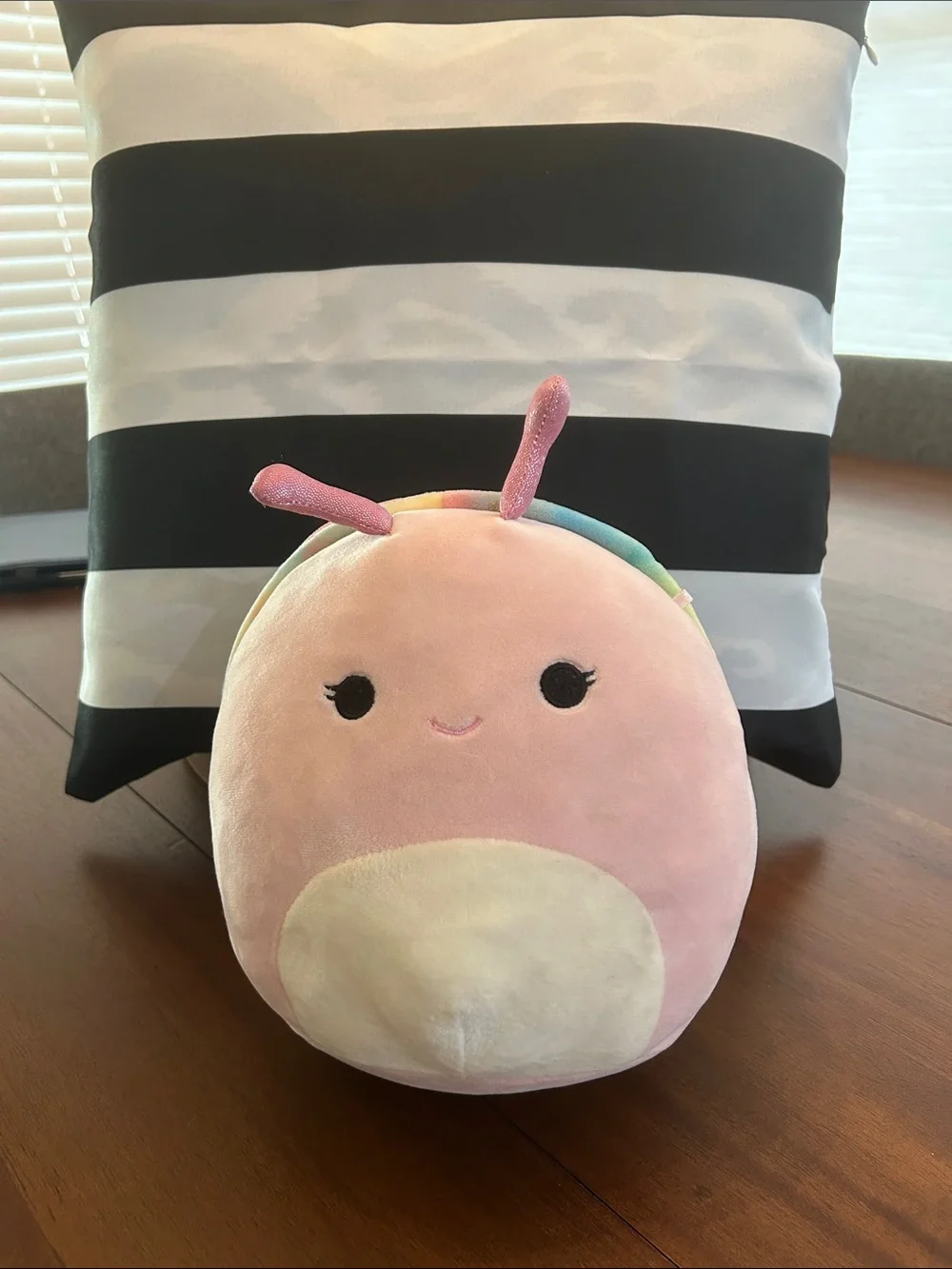 Squishmallow Silvina the Snail